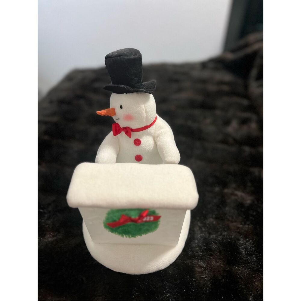 Hallmark 2023 SING ALONG SHOWMAN SNOWMAN plush Christmas